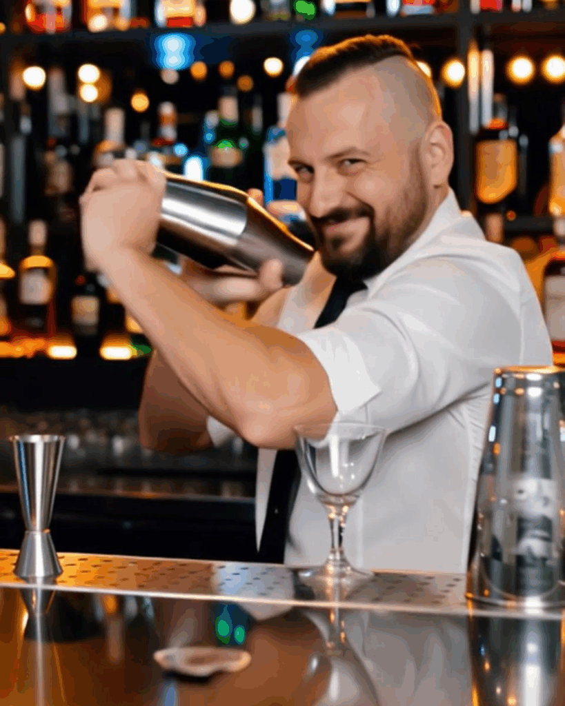 Tino Kasner, Barchef bei THE BLUE PEARL BERLIN